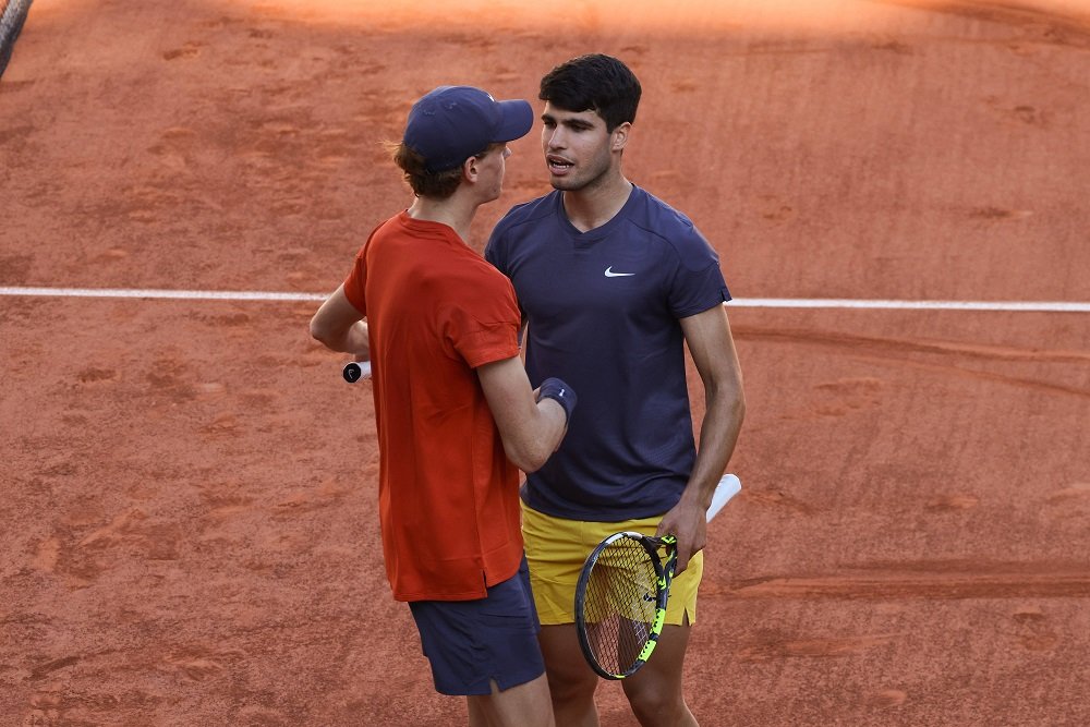 Alcaraz può tornare dominante sulla terra? Forse solo il miglior Sinner può impensierirlo 3 su 5