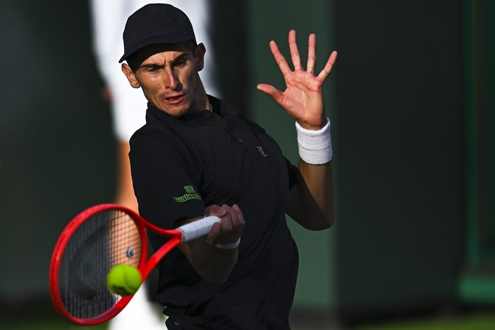 ATP Barcellona 2025, Matteo Arnaldi sconfitto in rimonta all’esordio da Korda