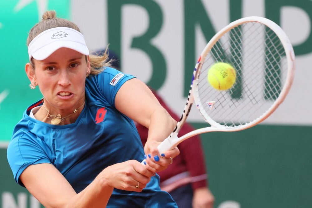 WTA Stoccarda 2025: Mertens, Potapova e Shnaider vincono in una lunga giornata