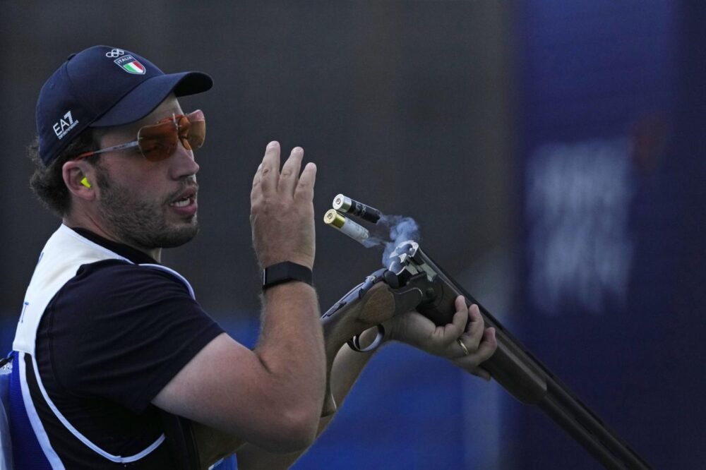 Tiro a volo, azzurri chiamati alla rimonta a Lima dopo tre serie dello skeet maschile