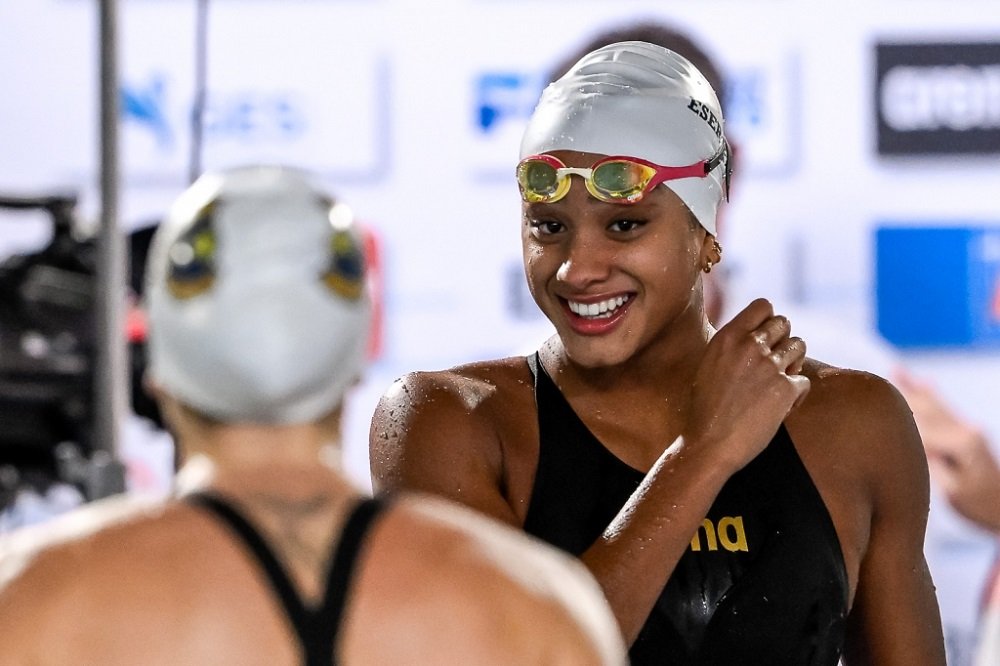 Nuoto, Sara Curtis ancora da record nei 50 sl a Riccione. Bene Razzetti nei 100 farfalla