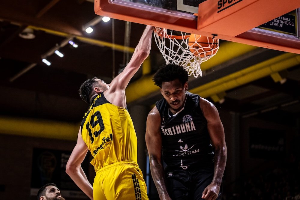 Basket, Tortona crolla nel finale con Tenerife e dice addio alla Champions League
