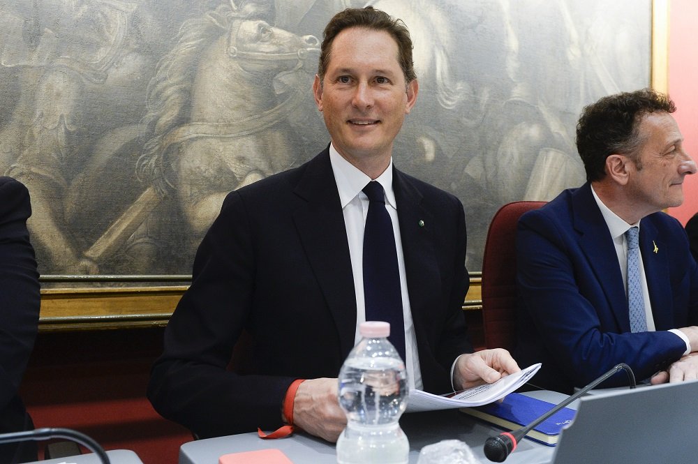 F1, la Ferrari cambia obiettivo e punta a vincere nella vela. L’annuncio di Elkann