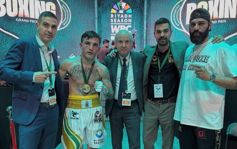 Boxe, Eti Qamili debutta con brio al WBC Grand Prix e vola agli ottavi