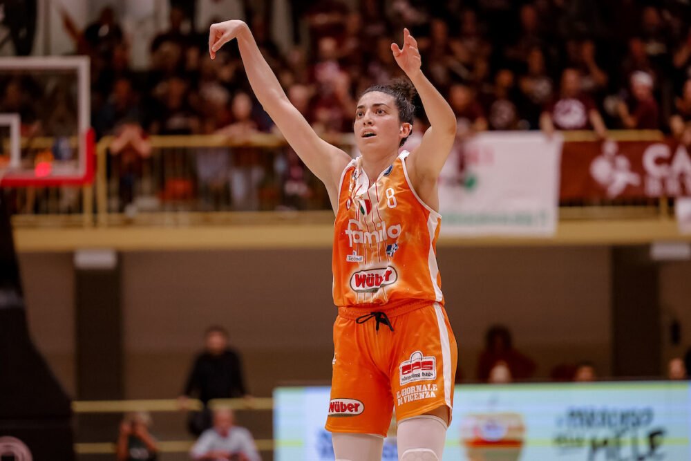 Basket femminile, Schio soffre nel primo tempo ma conquista gara-1 della semifinale playoff