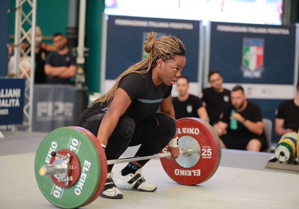 Sollevamento pesi, Toko Kegne si conferma campionessa d’Europa! Bronzo per la rivelazione Tarquini