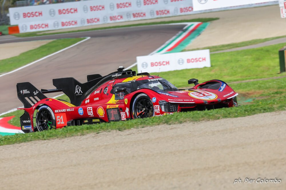 WEC, 6h Imola qualifiche: prima fila tutta Ferrari! Pole per Giovinazzi