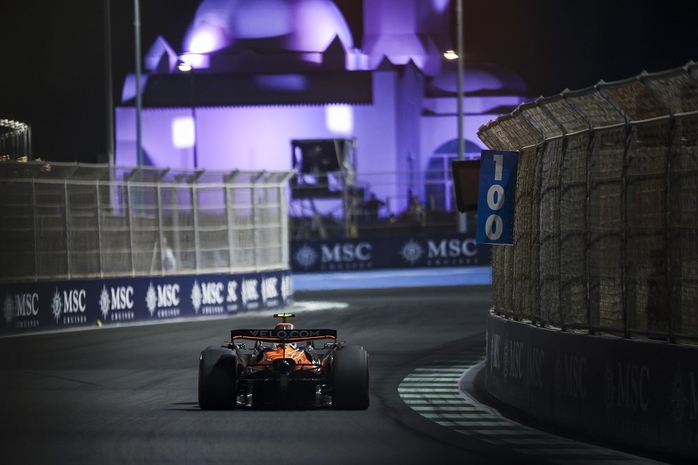 F1, grave errore per Norris: incidente e qualifica compromessa a Jeddah
