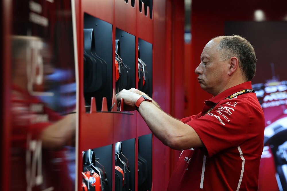 F1, Frederic Vasseur: “Soffriamo la prima curva per il grip. Hamilton? Non ha feeling con la vettura…”
