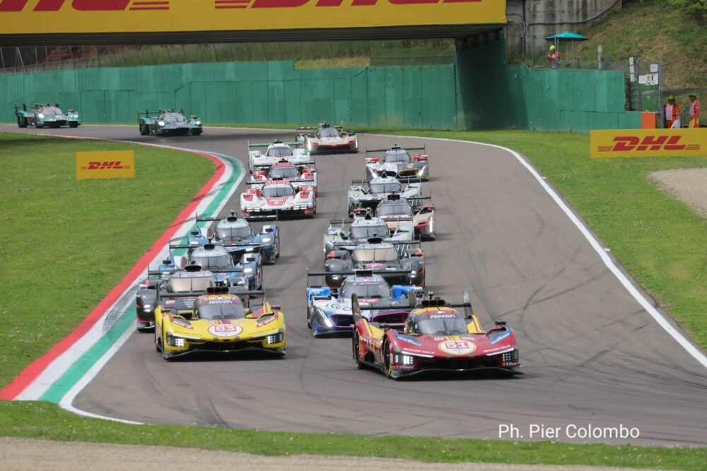 WEC, Ferrari controlla la 6h Imola dopo 3 ore. Valentino Rossi leader in LMGT3