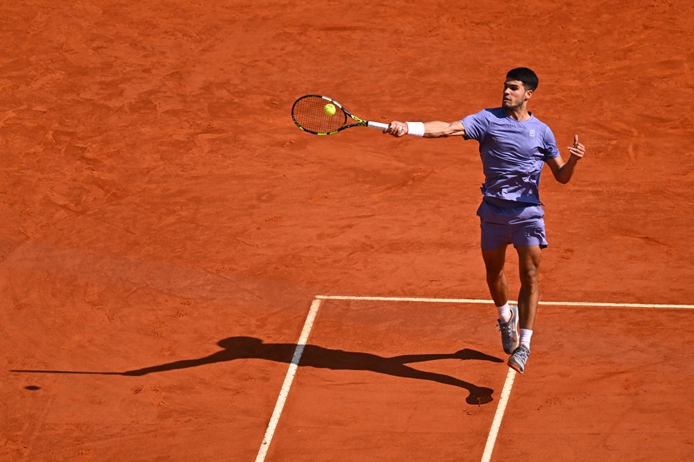 La sconfitta costa cara ad Alcaraz: sorpasso di Zverev, Sinner resta distante