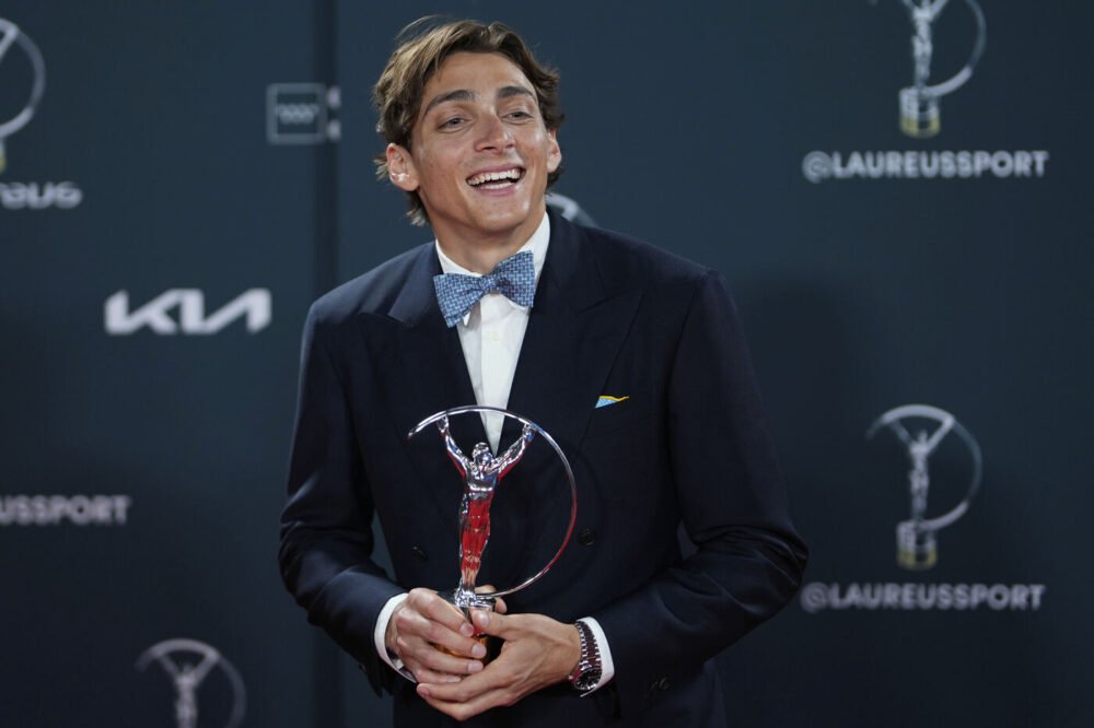 Armand Duplantis e Simone Biles premiati ai Laureus Awards: sono gli atleti dell’anno