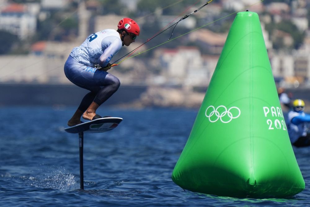Vela, Semaine Olympique Française 2025: Riccardo Pianosi ed Ugolini-Giubliei svettano nel day-2