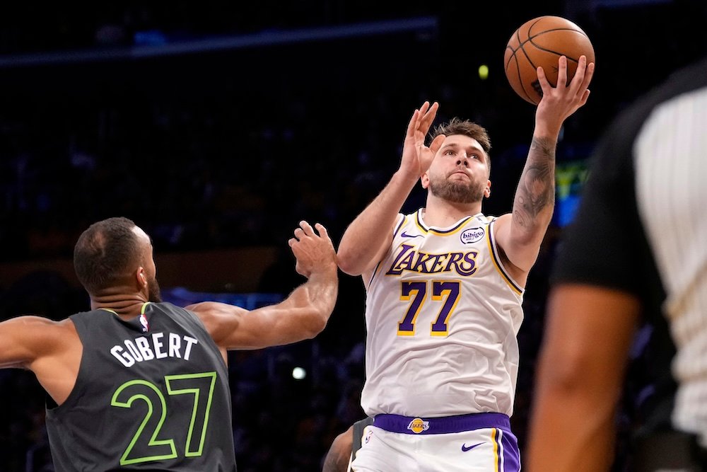 NBA Playoff 2025, i risultati della notte (23 aprile): i Lakers impattano la serie coi Wolves