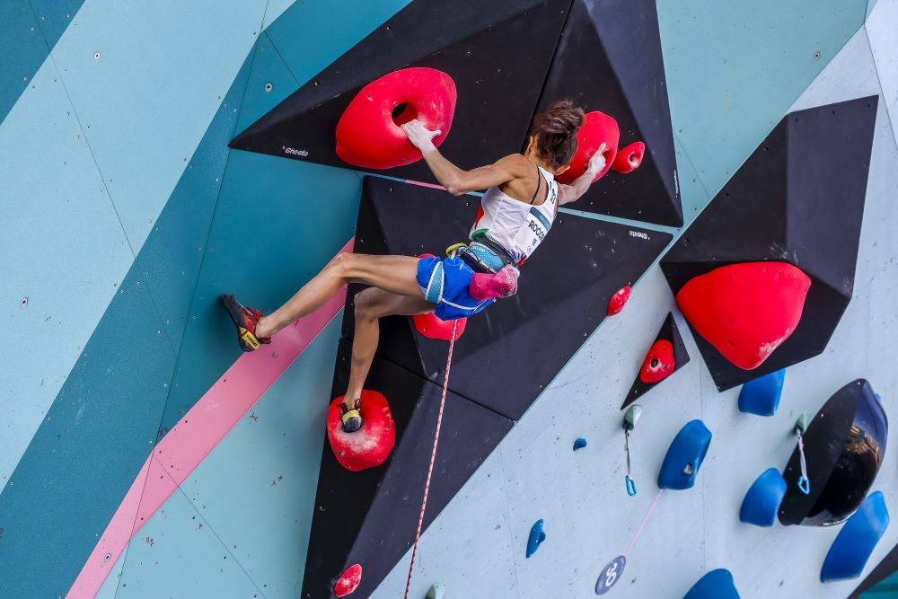 Arrampicata sportiva, Rogora e Colli avanzano in Coppa del Mondo tra lead e speed