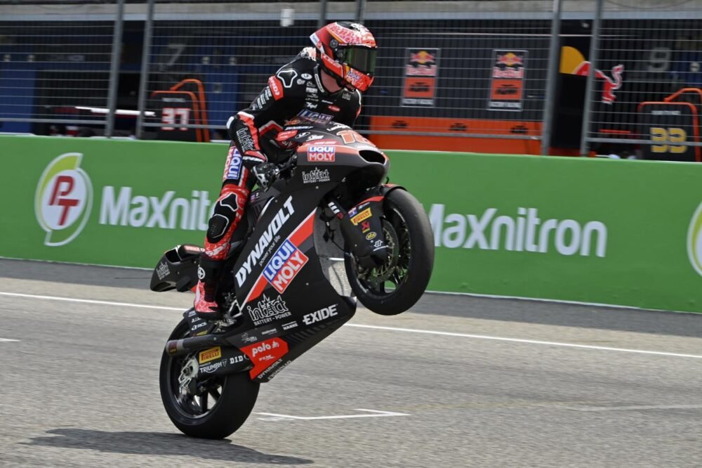 Moto2: Manuel Gonzalez conquista la pole a Jerez, Vietti chiude dodicesimo