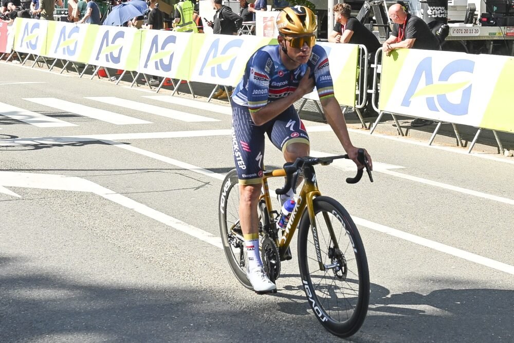 Remco Evenepoel sconsolato: “Non sono un robot, non posso fare miracoli. La Liegi non mente”