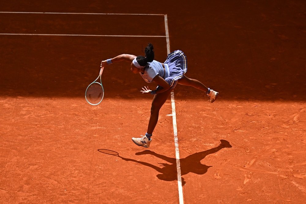 WTA Madrid 2025: solo Andreeva e Gauff si salvano dall’interruzione