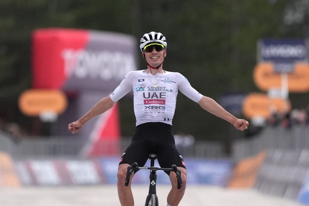 Chi parteciperà al Giro d’Italia 2025? Roglic, Ayuso, Carapaz e tutti i campioni in gara