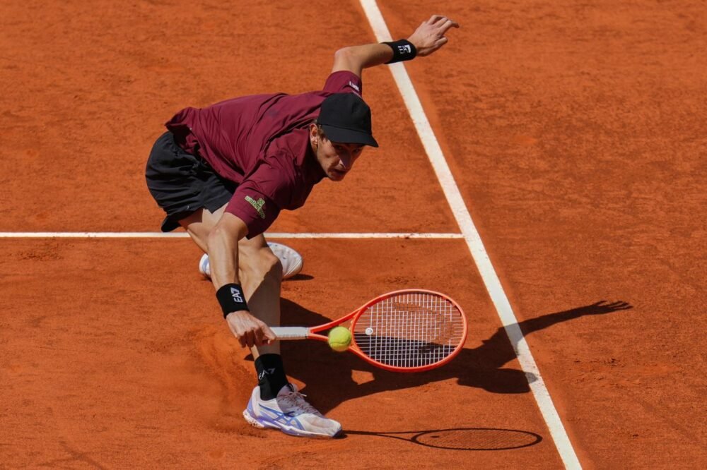 Matteo Arnaldi scala il ranking ATP: nuova classifica con i quarti a Madrid e le proiezioni