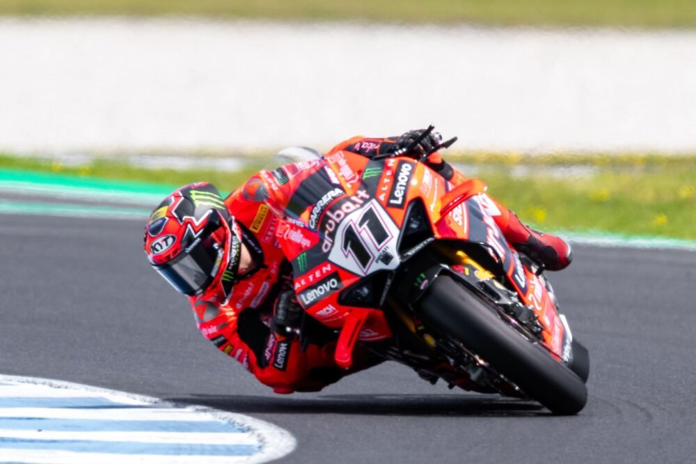 Perché Bulega si è ritirato nella Superpole Race: zavorra anche in vista di gara-2