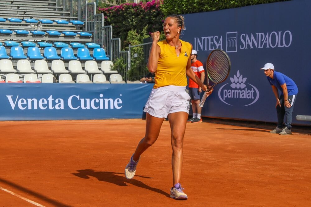 WTA Rouen 2025, Rosatello vince il derby con Brancaccio ed entra in tabellone
