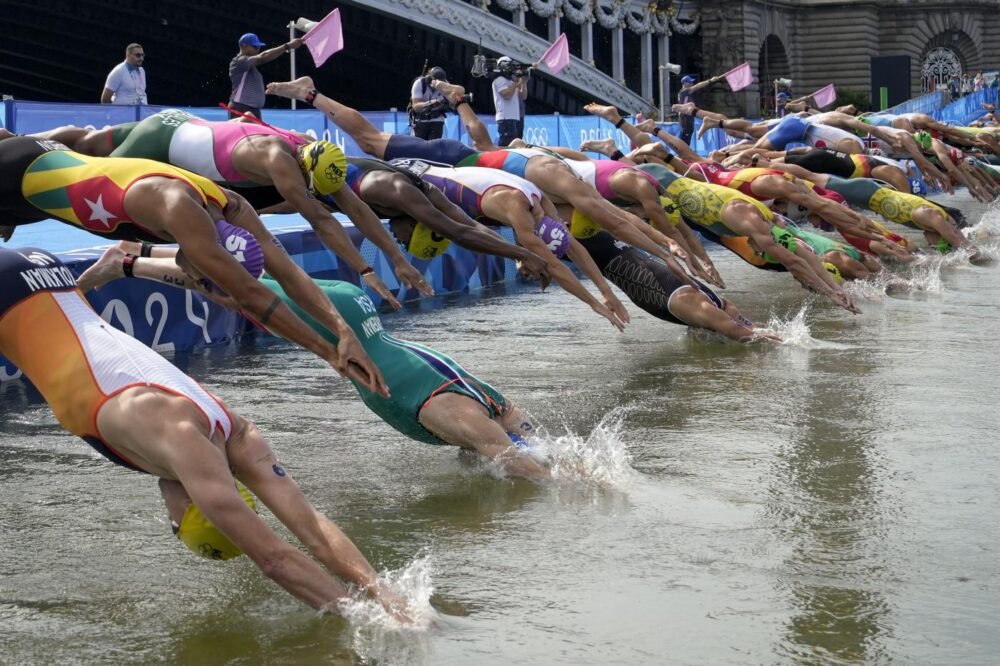 Triathlon, le World Series sbarcano ad Alghero per una tappa spettacolare Triathlon, le World Series sbarcano ad Alghero per una tappa spettacolare