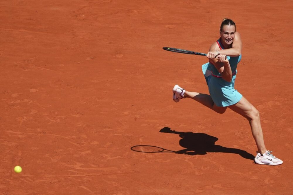 Roland Garros 2025, Sabalenka e Swiatek approdano agli ottavi