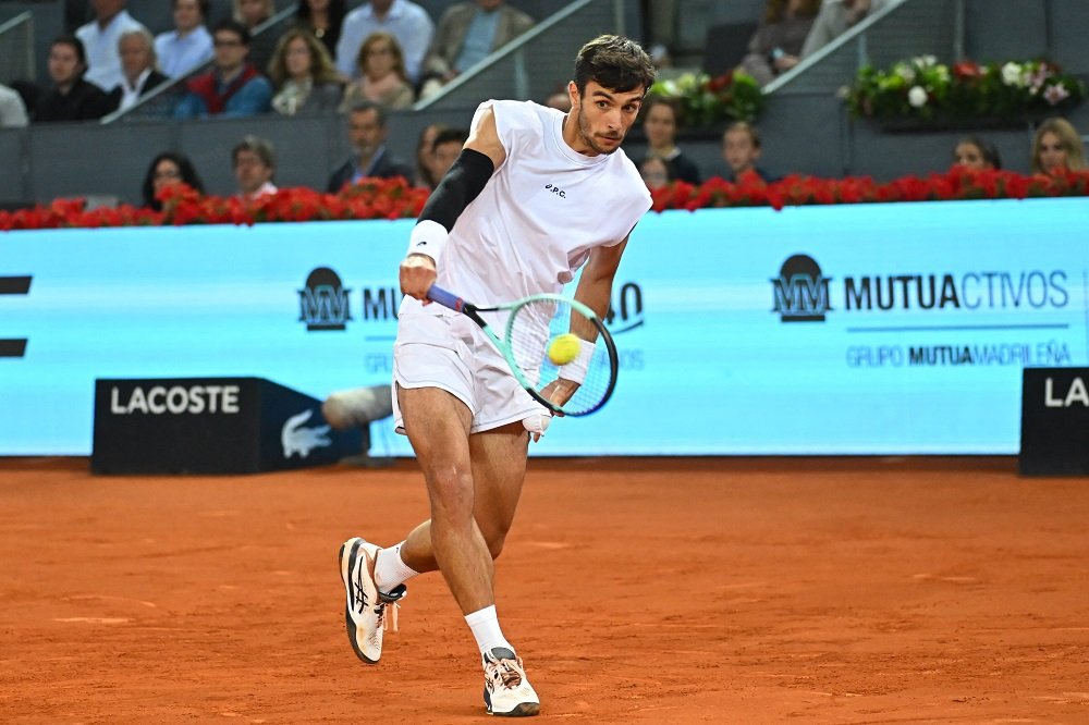 Musetti sfida l’impressionante Draper. Precedenti sfavorevoli, ma mai sulla terra