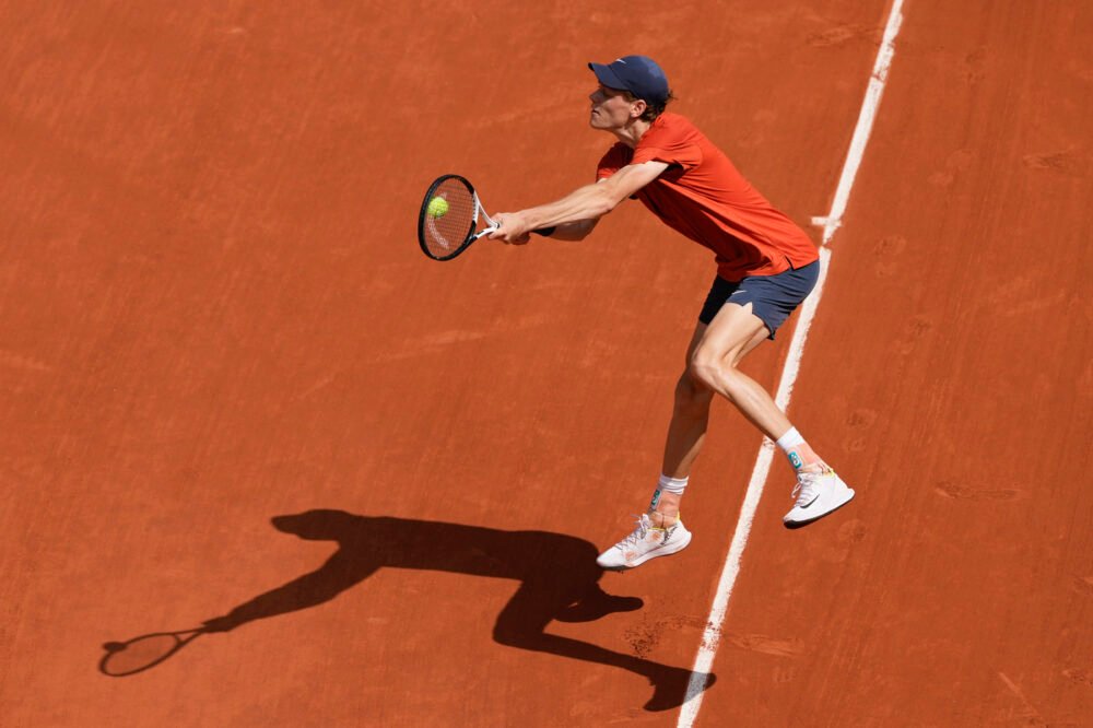 Jannik Sinner e Lorenzo Sonego si allenano a Montecarlo: prosegue la preparazione per Roma