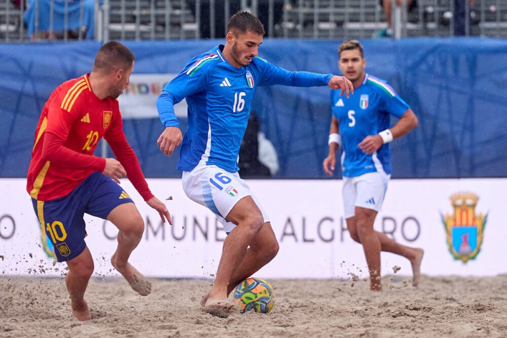 Beach soccer, l’Italia travolge El Salvador e avanza ai quarti dei Mondiali