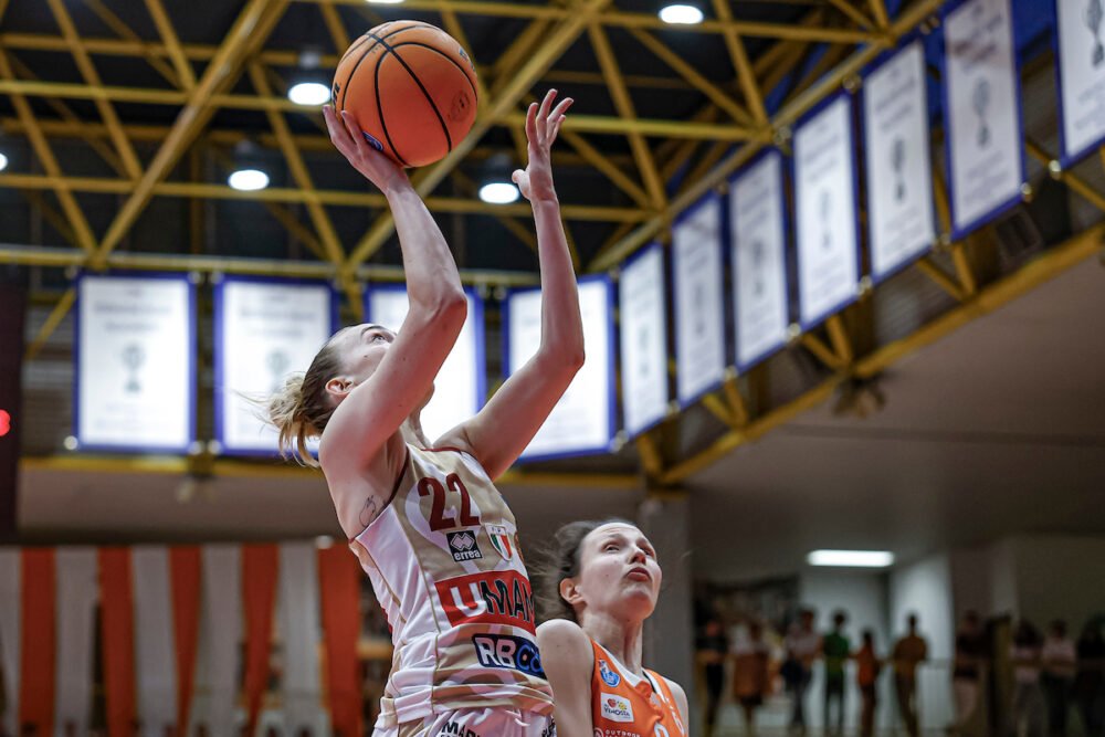 Basket femminile: Venezia resiste e vince gara-3 su Schio, si allunga la serie scudetto