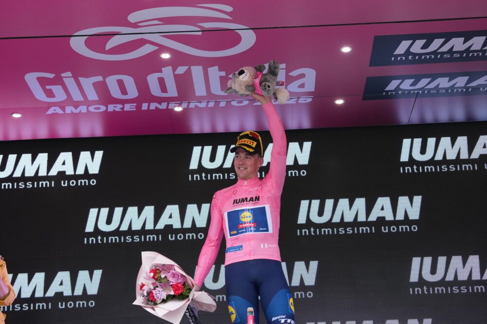 Startlist cronometro Giro d’Italia 2025, Tirana-Tirana: pettorali, orari di partenza, tv