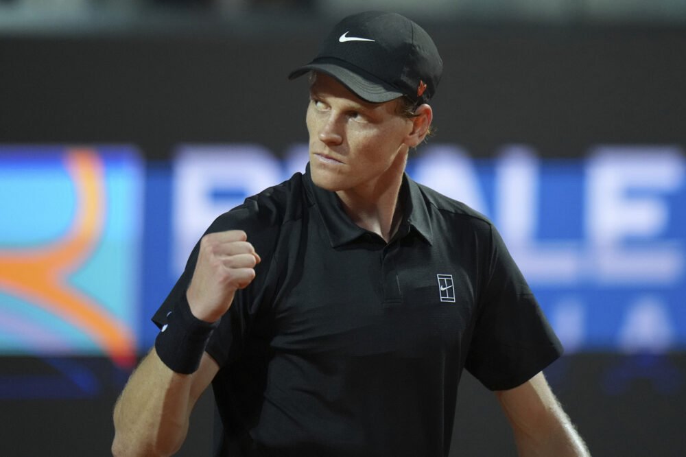 Il lunedì del Foro Italico si tinge d’azzurro con Berrettini, Paolini e Sinner