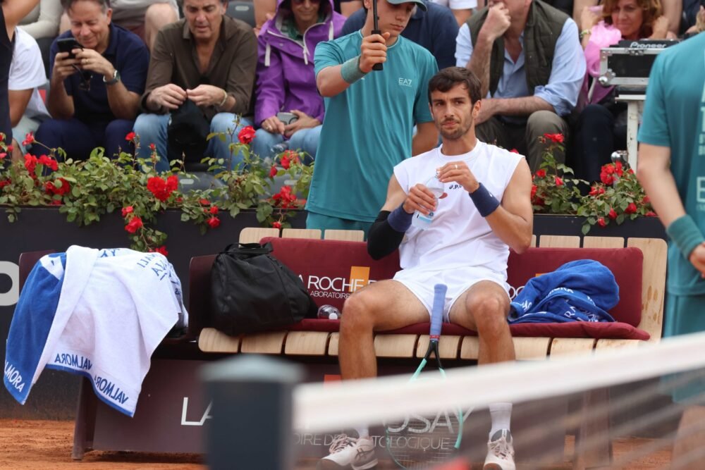 ATP Roma 2025, Lorenzo Musetti dà forfait dal torneo di doppio: Heliovaara/Patten ai quarti