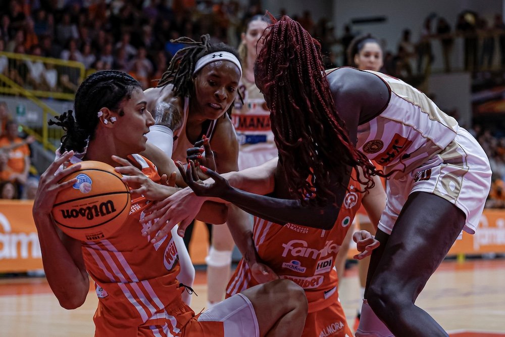 Basket femminile: Schio campione d’Italia! Battuta Venezia in gara-5