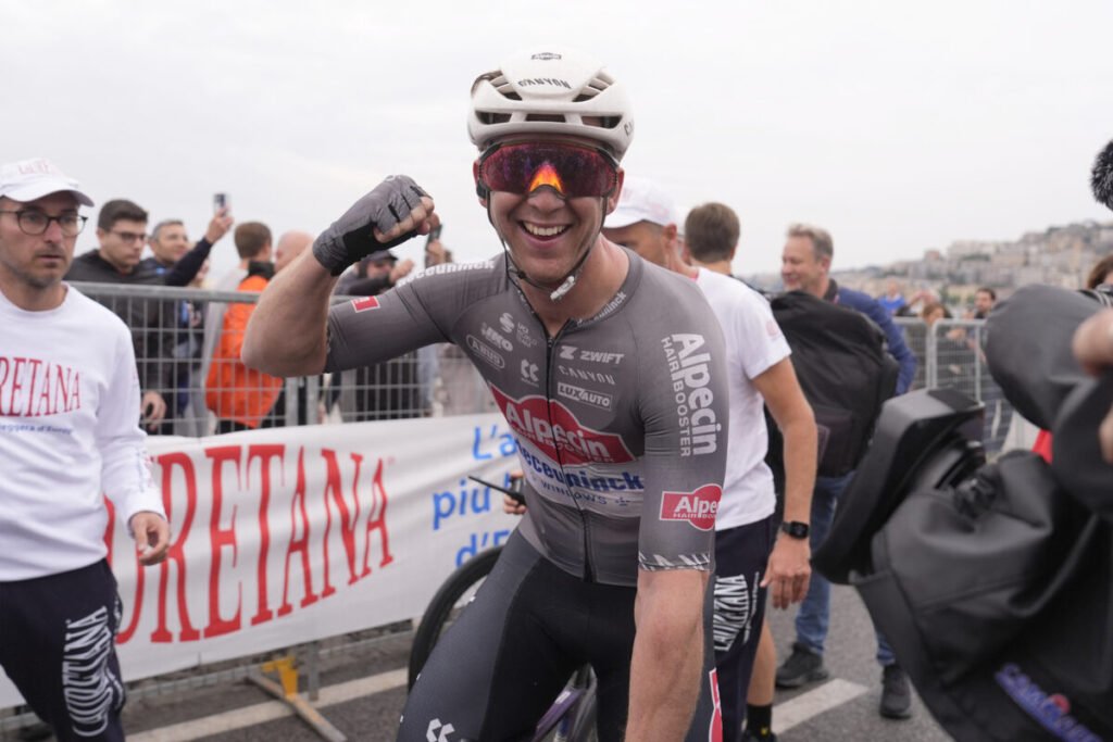 Pagelle Giro d’Italia 2025: Kaden Groves nettamente più forte, Kooij non riesce a sprintare