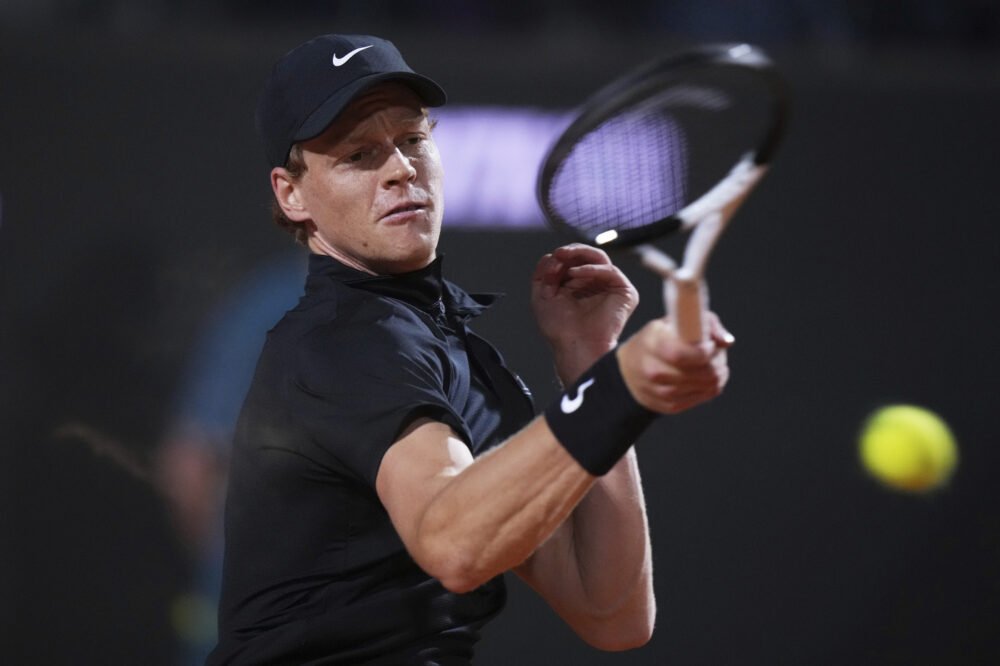 RIMONTA DA FINALE! Jannik Sinner ribalta Paul e lancia la sfida ad Alcaraz a Roma!