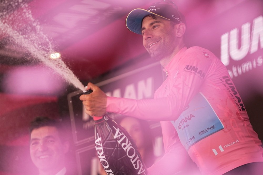 Un italiano torna in maglia rosa dopo 4 anni! Diego Ulissi interrompe un lungo digiuno
