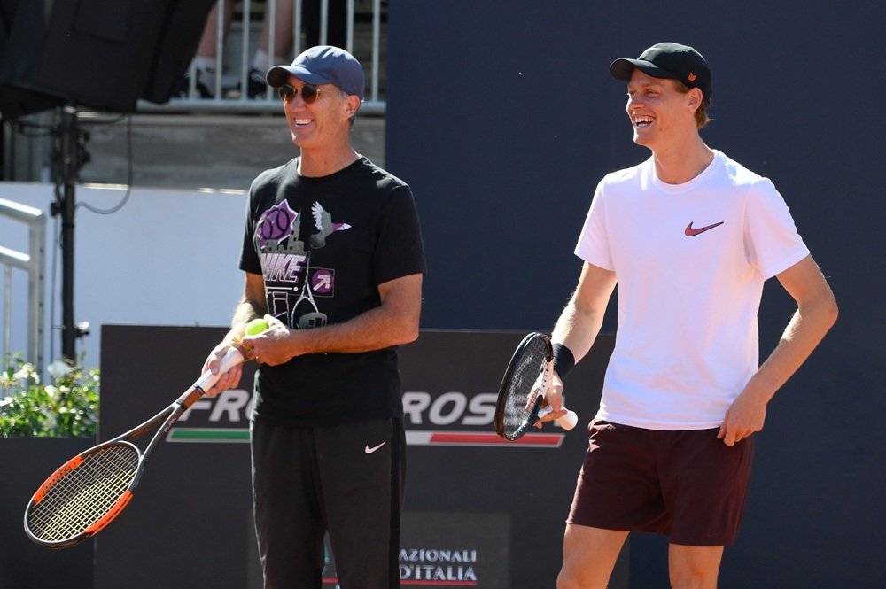 Darren Cahill: “Bravo Jannik, superare le aspettative è diventata la tua norma”