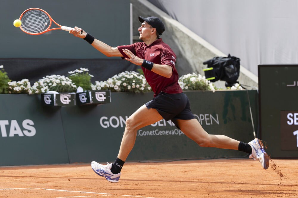 ATP Ginevra 2025, Matteo Arnaldi piega Marozsan in due set e conquista un posto ai quarti!