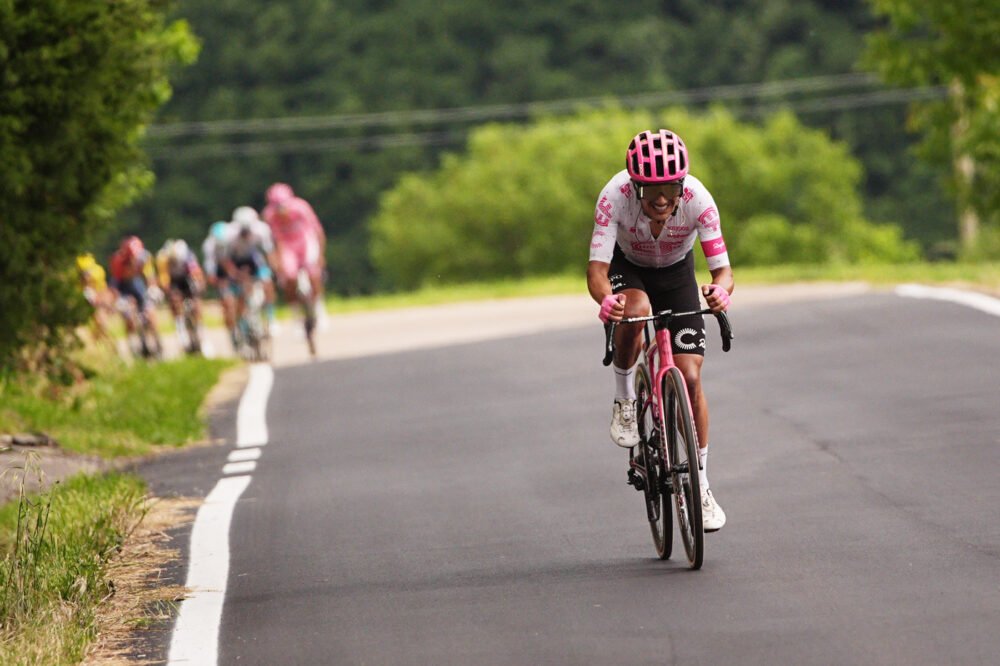 Richard Carapaz: “Sentivo di avere le gambe giuste. Il Giro è aperto, ci proverò fino in fondo”