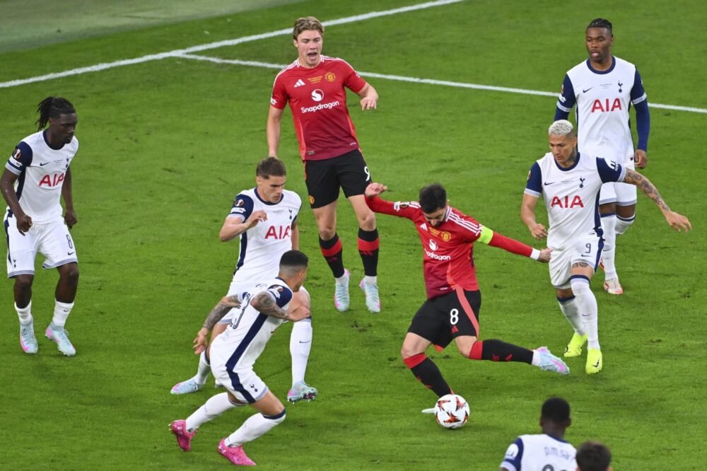 Il Tottenham vince l’Europa League: grandi parate di Vicario, gol di Johnson e Manchester United ko