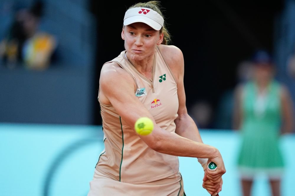 WTA Strasburgo 2025, passano in semifinale Collins e Rybakina. Fuori Navarro e Badosa