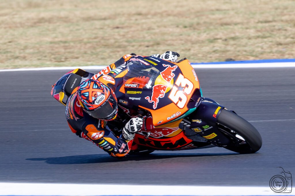 Moto2, Öncü anticipa Gonzalez nelle FP2 di Silverstone, indietro gli italiani