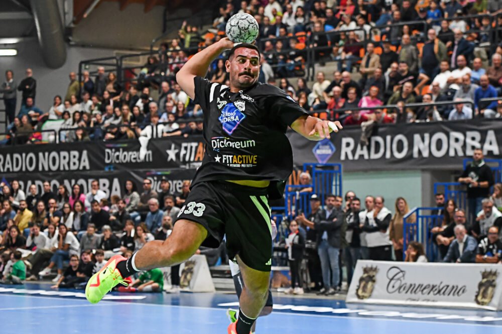 Pallamano: Conversano vola in finale scudetto! Teamnetwork Albatro e Alperia vanno alla “Bella”