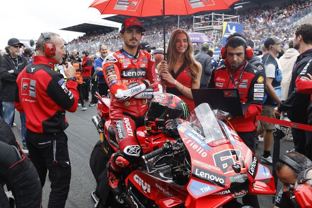 MotoGP, Bagnaia e l’ipotesi addio alla Ducati. Aprilia stuzzicata, ipotesi Yamaha e Honda