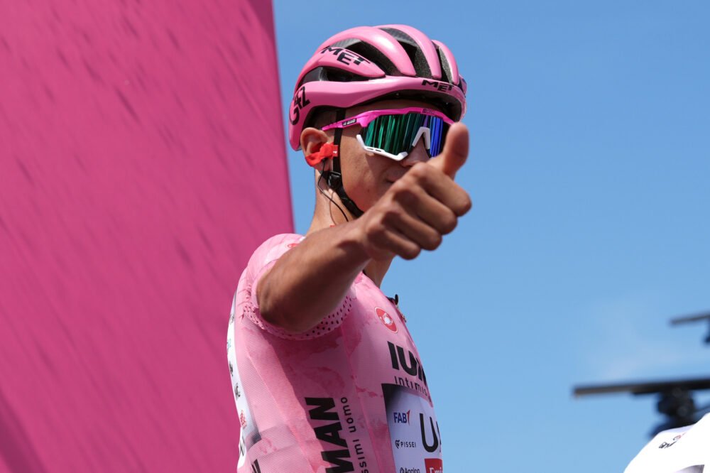 Classifica Giro d’Italia 2025, quindicesima tappa: Tiberi titanico, Caruso guadagna, Roglic crolla