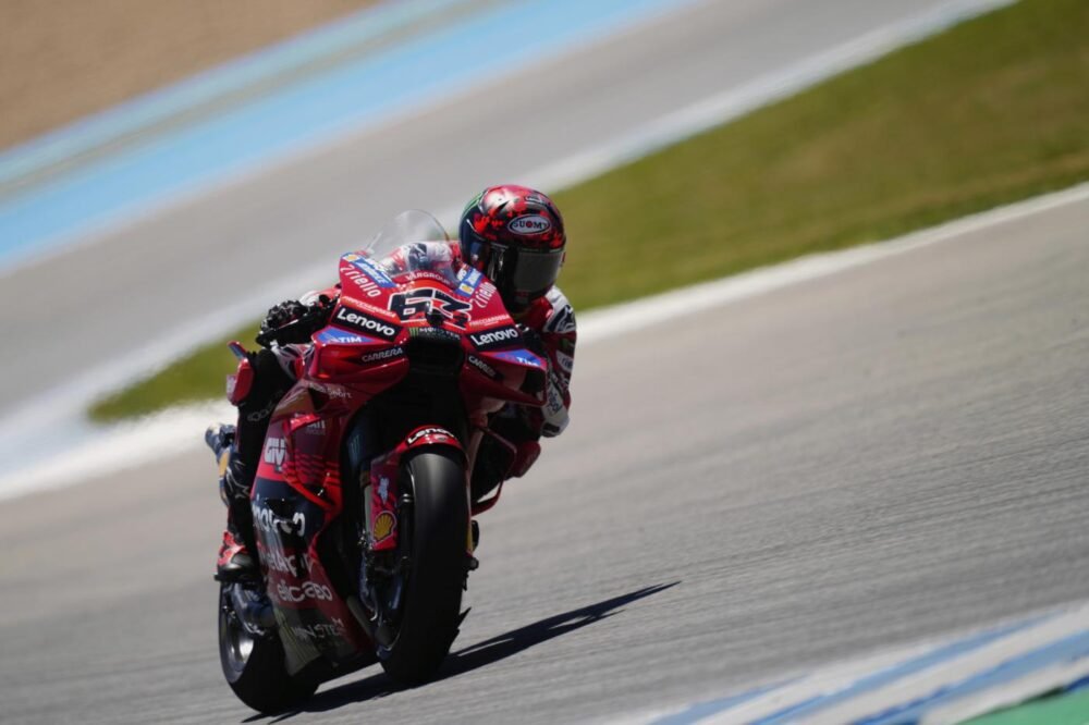 Francesco Bagnaia sconsolato: “Dopo la bandiera rossa non andava nulla. Sono girato su me stesso”