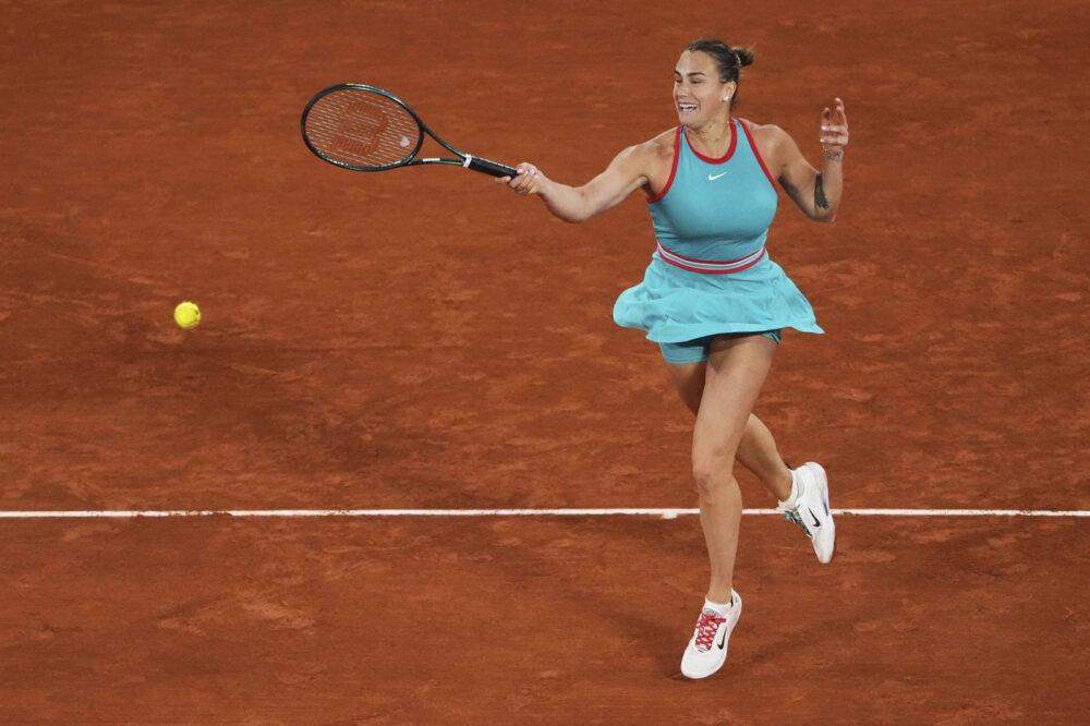 Roland Garros 2025, risultati tabellone femminile 25 maggio: Sabalenka sul velluto, out Fernandez